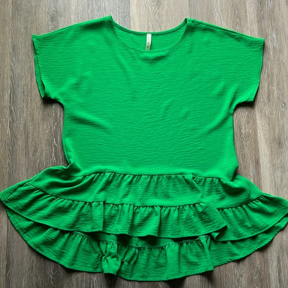 MTS Size Small Green Babydoll Ruffled Hem Short Sleeve Chiffon Top - Picture 3 of 4